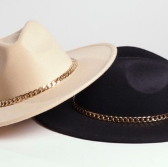 Adjustable Cream Fedora Hat w/ Gold Link Chain- Vacation Staple - Picture 2 of 3